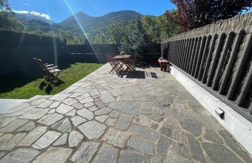 Benasque Apartamento | B49 - Bajo con Jardín Peguera - Villmor
