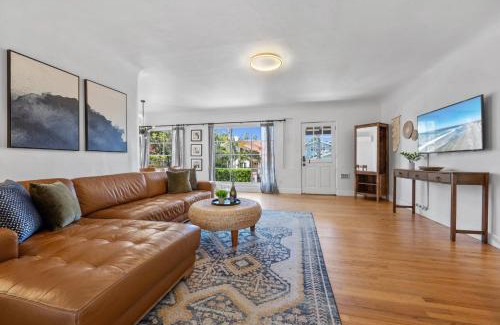 La Jolla Shores Casa | B5331 La Jolla Beach Bungalow