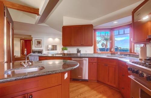 La Jolla Mesa Casa | B5353 Hillside Hideaway