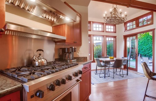 La Jolla Mesa Casa | B5353 Hillside Hideaway