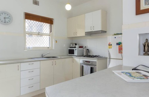 Crawley Apartamento | B6 Crawley Apartment 1 BRM & Sleepout near UWA