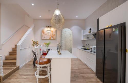 Hai Chau Villa | Ba Ba Homestay Đà Nẵng Near Han Market