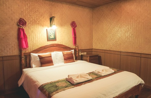 Chakphong Hotel | Baan Baitan Resort