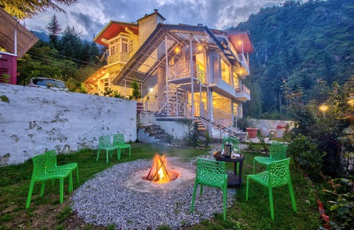 Burwa Cabaña | Baan By Snow City Farm