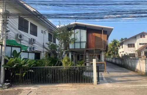 Chiang Rai Casa | Baan Jai Klang (บ้านใจกลาง)
