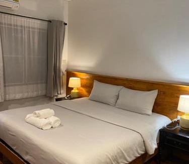 Phan Casa | Baan Khoyee Boutique บ้านโกยีบูทีค