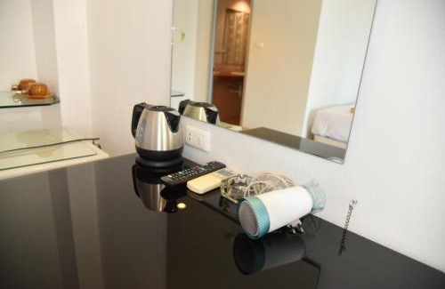Patong Hotel | Baan Petcharat