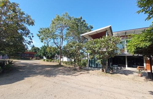 Uthai Thani Cama Y Desayuno | Baan Rabiangdao UthaiThani