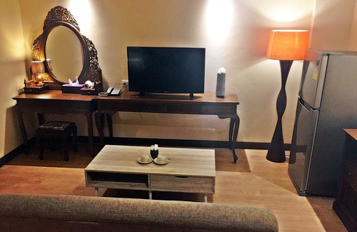 Wua Lai Hotel | Baan Sang Singh