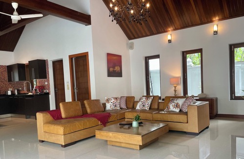 Mae Nam Villa | Baan Tai Tara 3, Stylish Private Pool Villa close to the Beach