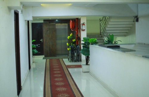 Perintalmanna Cabina | Bab Al Shifa residency