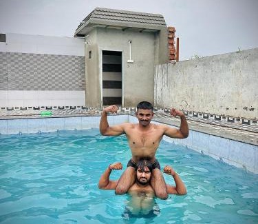 Chhata Hotel | Babu resort
