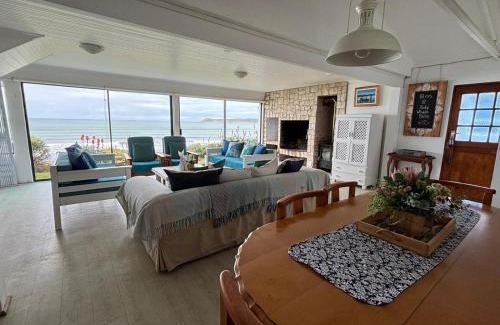 Witsand Casa | Baby Whale Bliss - Beachfront House
