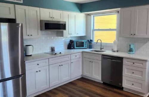West Cape May Apartamento | Bacchus Cottage at WIllow Creek Winery