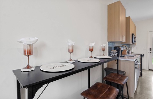 Knoxville Casa | Back 2 The Future! - 4 Min. from Downtown Knox
