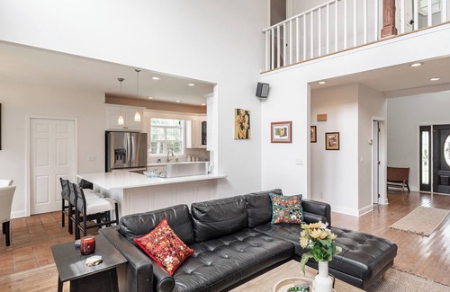 Grant Casa | Back Forty Overlook-a secluded mountainside farmhouse at the edge of 40 acres.