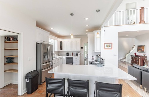 Grant Casa | Back Forty Overlook-a secluded mountainside farmhouse at the edge of 40 acres.