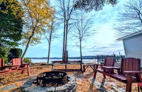 Sullivan Casa | Back of the Moon Lakefront Camp family watersports fire pit 1 dog beach sleeps 8