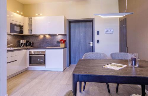 Ostseebad Wustrow Apartamento | Backboard - Haustierfreundliche Ferienwohnung mit Nordbalkon für bis zu 3 Personen