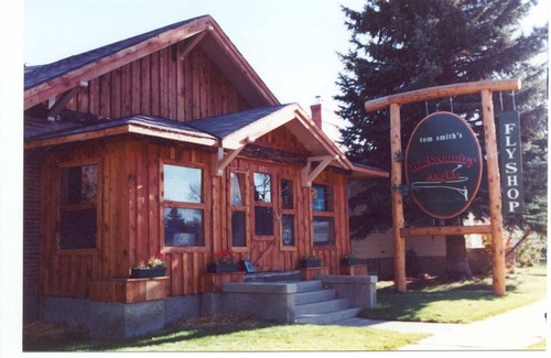 Dillon Cabina | Backcountry Angler Bed & Breakfast es su puerta de entrada a la pesca de cinta azul