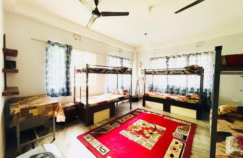 Siliguri Apartamento | Backpackers Bunkhouse Siliguri 8Bed WHY WAIT