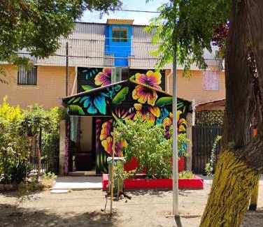 Renca Casa | Backpackers House - Near The Airport
