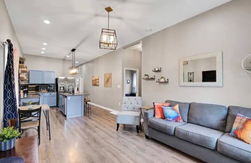 New Albany Casa | Backyard BBQ in New Albany-Close to Louisville!