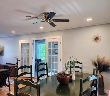 Lincoln Casa | Backyard Bliss in the White Mountains