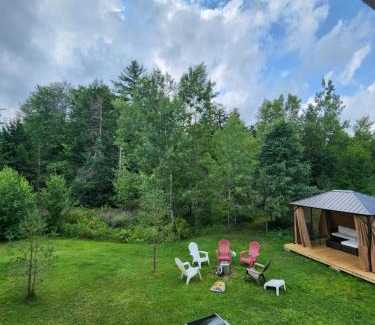 Lincoln Casa | Backyard Bliss in the White Mountains