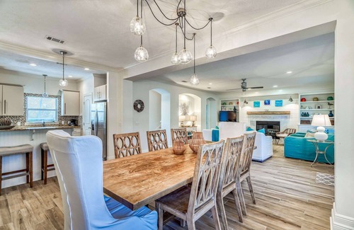 Sugarwood Beach Casa | NUEVA LISTA: 1 cuadra a la playa, piscina privada, RENOVADO