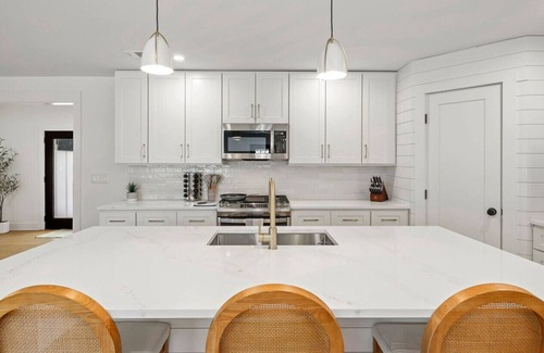 West Ashley Casa | Backyard Oasis with Fire Pit