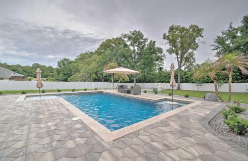 Crystal River Casa | Backyard Oasis with Pool Airy Crystal River Retreat