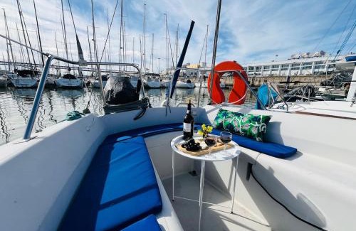 Lisbon Alquiler De Eote | Bacus - Your Floating Hideaway in Lisbon