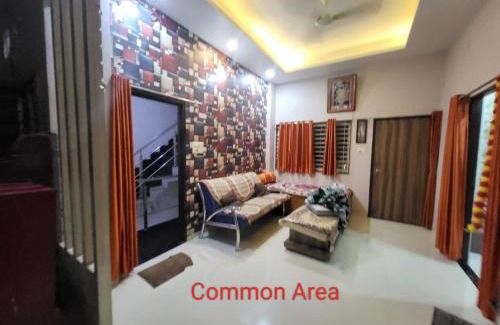 Rau Apartamento | Badal Home Stay Indore Near IIM Indore, RRCAT and IPS, Medicap