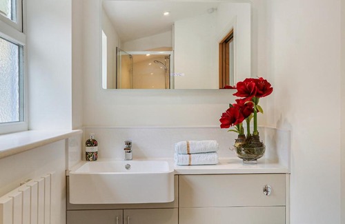 Lydney Casa | Badger Cottage