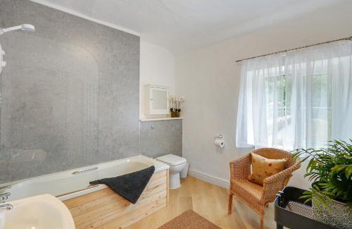 Lydney Casa | Badger Cottage