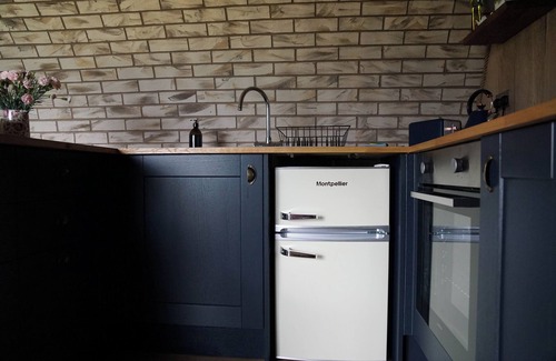 Rhayader Cabaña | BADGERS VIEW, pet friendly, character holiday cottage in Rhayader