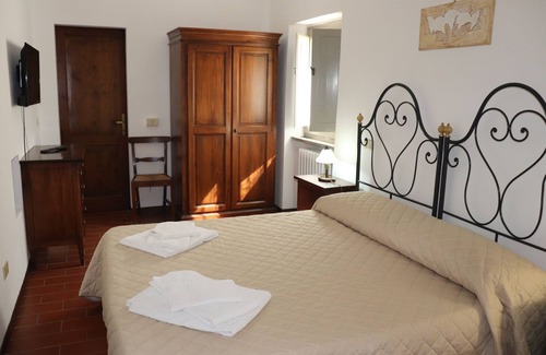 Santa Reparata Cama Y Desayuno | Badia Il Vingone
