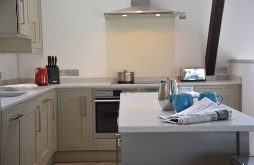 Thorpeness Cabaña | BADMINTON, THORPENESS, pet friendly, with open fire in Thorpeness
