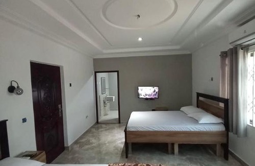 Kumasi Apartamento | BAFFOUR STUDIO