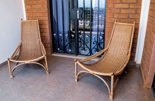 Bafoussam Apartamento | BAFOUSSAM CORAZÓN DE LA CIUDAD 2P AMUEBLADO CUALQUIER CONFORT: RESIDENCE VICYMA