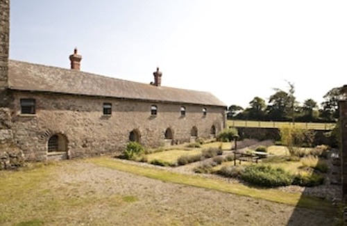 Tomhaggard Cabaña | Bagenal Harvey & Boxwell Cottages Historic relaxing cottages near the coast