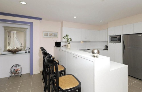 Corlette Casa | 'Bagnall Views' 2/161 Government Rd - Stylish & modern duplex across the road to the waters edge