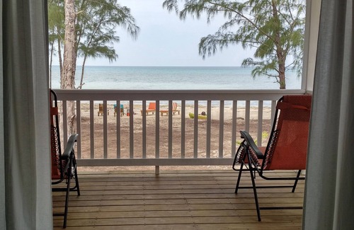 Tarpum Bay Casa | "Baha Mara" - Nueva Tarpum Bay Beachfront