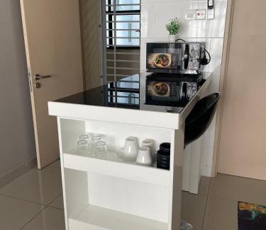Taman Daya Apartamento | BAHAAMAS@ARC