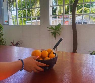 Himmafushi Cama Y Desayuno | Bahaaru Villa Surf and Stay