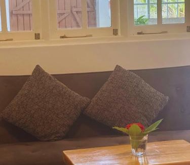 Himmafushi Cama Y Desayuno | Bahaaru Villa Surf and Stay