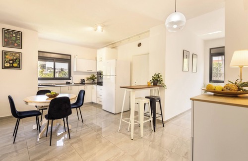 Haifa Apartamento | Bahai Gardens Vista Apts by Sea N' Rent