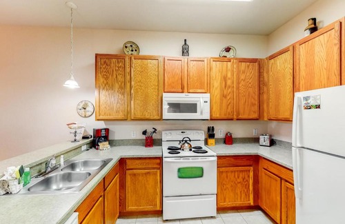 Bahama Bay Hotel | Bahama Bay Resort 33503