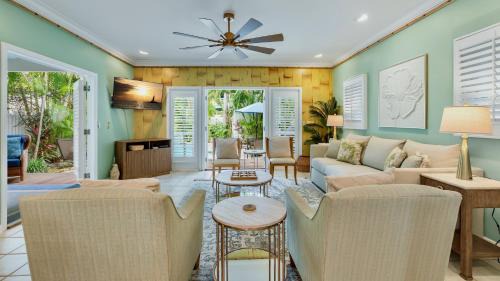Bahama Village Casa | Bahamian Bamboo by Last Key Realty